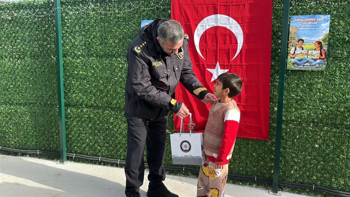 Polis Merkezi’nde Çocuklarla Etkinlik