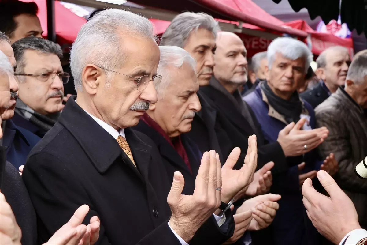 Prof. Dr. Mustafa Köseoğlu’nun Cenazesi Defnedildi