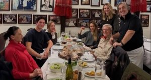 Rahmi Koç torunlarını yanına topladı, balık keyfi yaptı