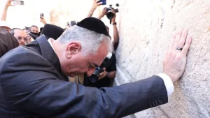 Rıza Pehlevi’den İran rejimine karşı uluslararası yardım çağrısı