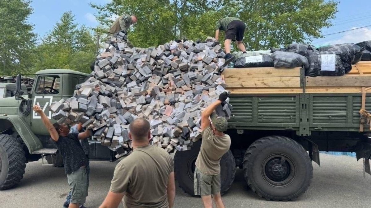 Rus askerlerinin yeni moloz yığını kamuflajı