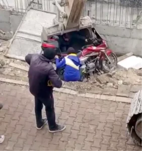 Rüzgar Motosikleti İnşaat Alanına Düşürdü