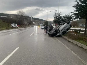 Samsun’da Hafif Ticari Araç Takla Attı