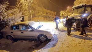 Samsun’da Kar Yağışı Mahsur Kaldı