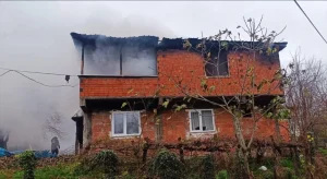 Samsun’da Yangın: İki Katlı Evde Hasar