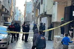 Şanlıurfa’da ısıtıcı faciası: Yangına suyla müdahale eden kadın elektrik akımına kapıldı