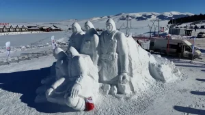 Sarıkamış Şehitleri Anısına Yapılan Kardan Heykeller Açıldı