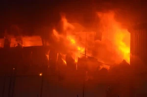 Serik’te Soğuk Hava Deposunda Yangın