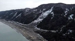 Sinop-Ayancık Yolunda Heyelan Riski