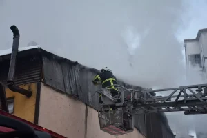 Sivas’ta Ev Yangını Kontrol Altına Alındı