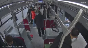 Şoför Yolcuyu Hastaneye Yetiştirdi