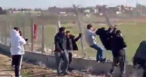 Son dakika: Sınırda büyük provokasyon: Telleri parçalayıp, Suriye tarafına geçtiler!