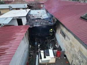 Tarsus’ta Ev Yangını: İtfaiye Müdahale Etti