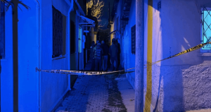 Tartıştığı arkadaşını bıçaklayarak öldürdü