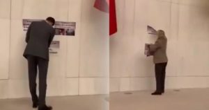 TBMM’de gerilim! CHP’liler astı, AKP’liler tek tek söktü