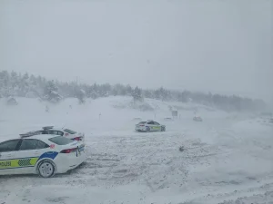 Tokat-Sivas Yolunda Kar Yağışı Etkili
