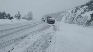 Tokat’ta Kar Yağışı Ulaşımı Olumsuz Etkiledi