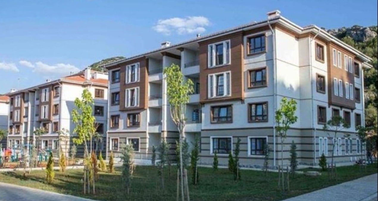 TOKİ’ler, kurası çekilmeden zamlandı