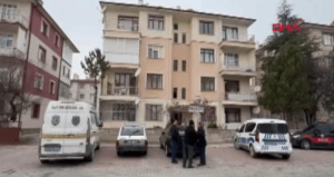 Tüfeğini temizlerken kendini yaraladı