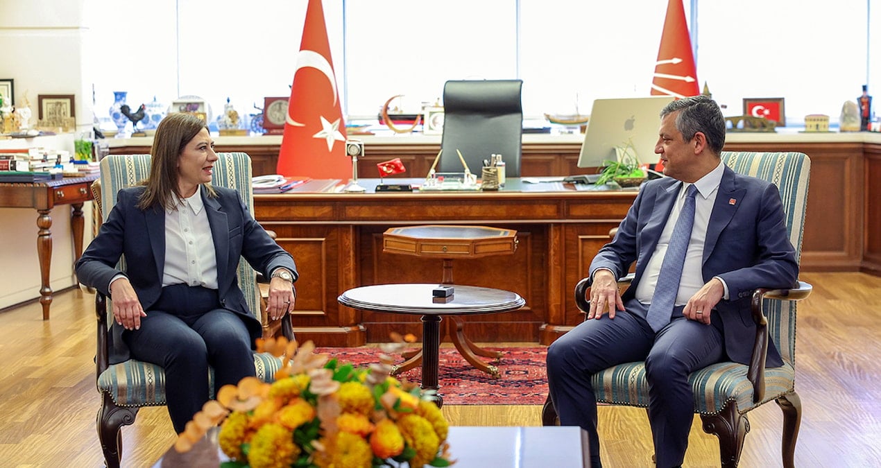 Türkiye’de biz, KKTC’de ise CTP iktidara yürüyor