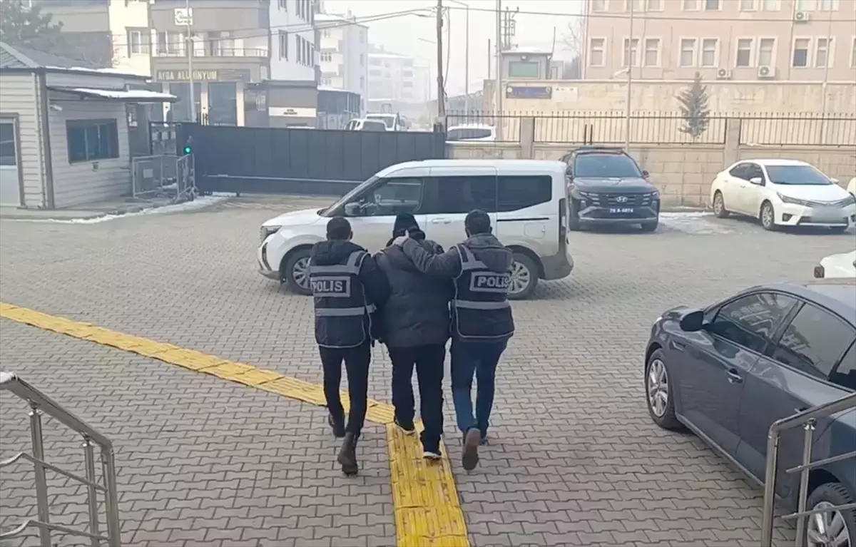 Uluslararası Aranan Azerbaycanlı Iğdır’da Yakalandı