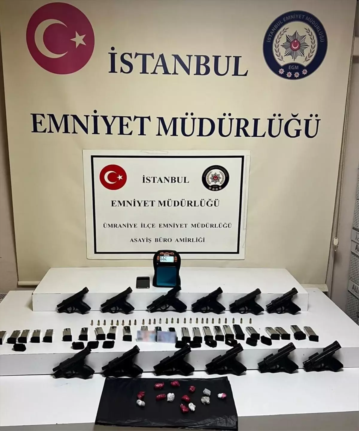 Ümraniye’de Silah ve Uyuşturucu Operasyonu