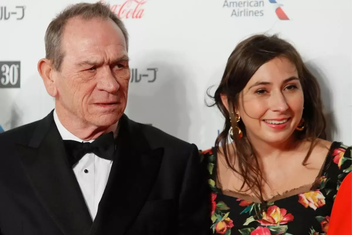 Ünlü oyuncu Tommy Lee Jones’un kızı otel odasında ölü bulundu