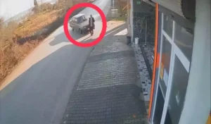 Ünye’de Buzlu Yolda Kaza: Yaya Yaralandı