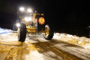 Uşak’ta Kar Çalışmaları Devam Ediyor