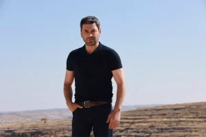 Uzak Şehir Oyuncularından Yeni Yıl Mesajları