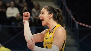 VakıfBank, Volero karşısında zorlanmadı