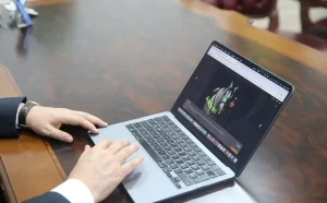 Vali Çakır’dan Yılın Kareleri Oylaması