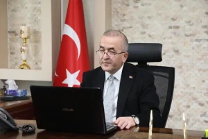 Vali Hatipoğlu ‘Yılın Kareleri’ Oylamasına Katıldı