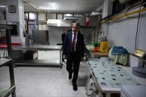 Vali Sezer Kızılay’ı Ziyaret Etti