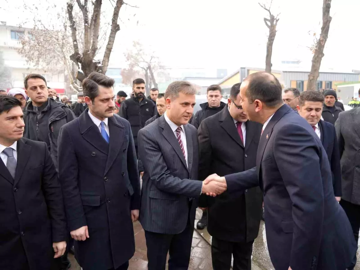 Vali Taşolar, görevine başladı