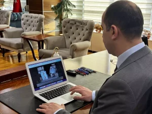 Vali Taşolar ‘Yılın Kareleri’ Oylamasına Katıldı