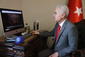 Vali Turan ‘Yılın Kareleri’ Oylamasına Katıldı