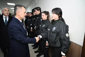 Valiler, Güvenlik Güçlerini Ziyaret Etti