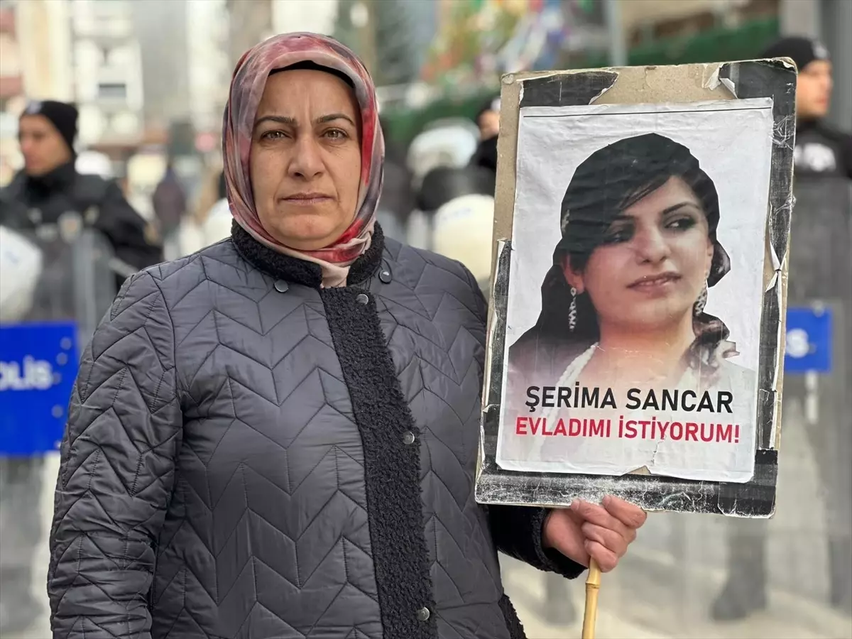 Van’da Ailelerin Umut Yürüyüşü Devam Ediyor