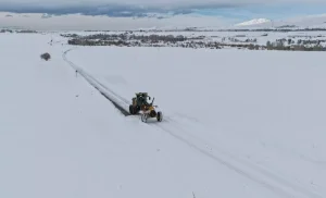 Van’da Kar Yağışı: 230 Yol Açıldı