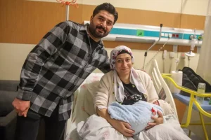 Van’da Yeni Yılın İlk Bebeği ‘Mert Buğra’ Dünyaya Geldi