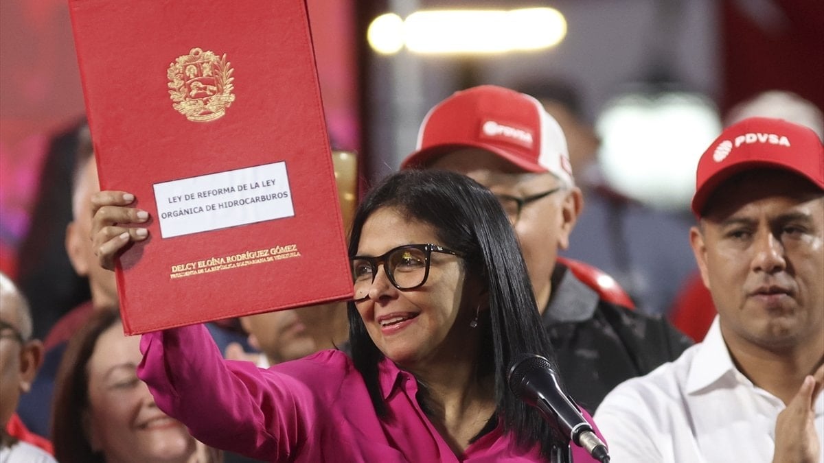 Venezuela Meclisi’nden tarihi adım: Hidrokarbon Yasası kabul edildi