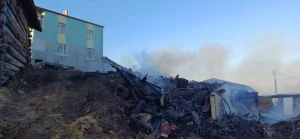 Vezirköprü’de Yangın: İki Ahşap Ev Yandı