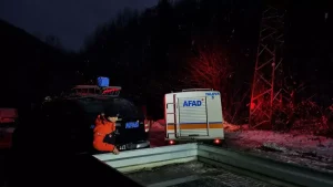 Yalova’da Yoğun Kar Yağışı Ulaşımı Olumsuz Etkiledi