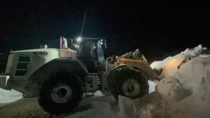 Yüksekova’da Kar Mağdurları Kurtarıldı