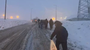 Yüksekova’da Kar ve Tipi Etkili Oldu