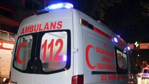 Zonguldak’ta otomobil tırla çarpıştı: 2 ölü