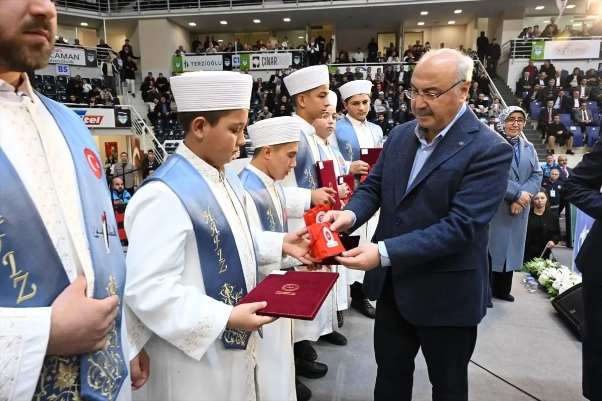 168 Hafız İçin İcazet Töreni