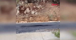 Adana- Kozan’da yol çöktü