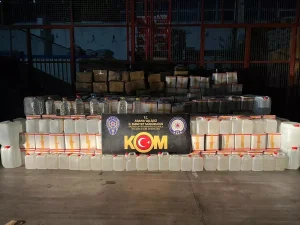 Adana’da 21 Bin Litre Kaçak Alkol Ele Geçirildi